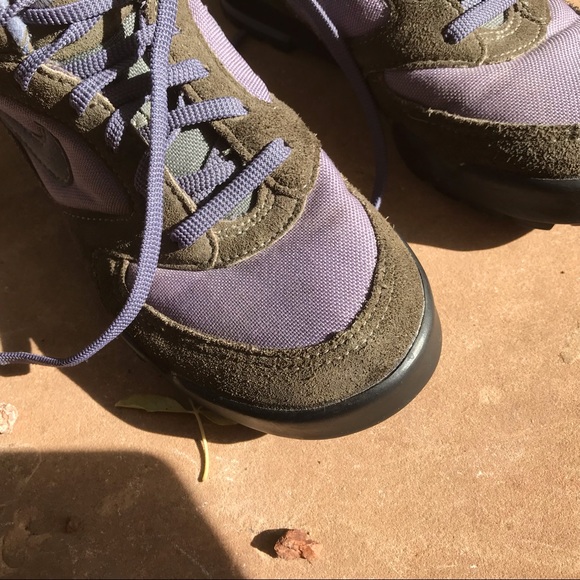 Nike Suede High Top Sneakers - Picture 5 of 8